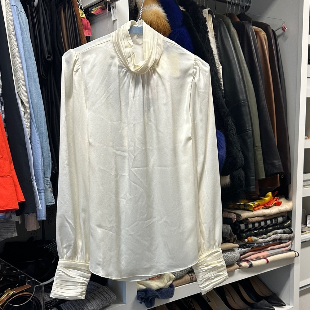 NWT Dress Forum Blouse Size: S